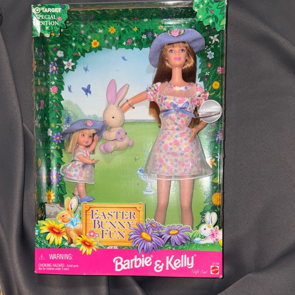 Mattel 1998 Barbie and Kelly Easter Bunny Fun Target Special Edition